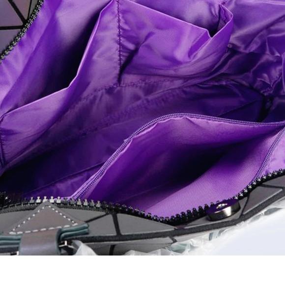 NWT The Lumination Holographic Handbag - Picture 5 of 8